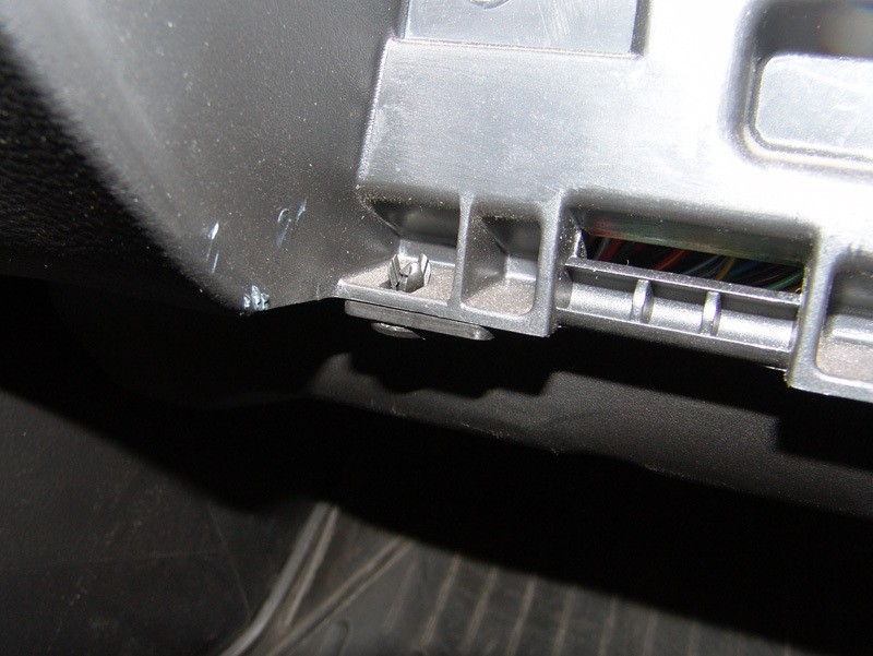 Установка эмулятора катализатора (электронной обманки) Spider CE2 на Mitsubishi Lancer 9 1.6 для решения проблемы ошибки P0420