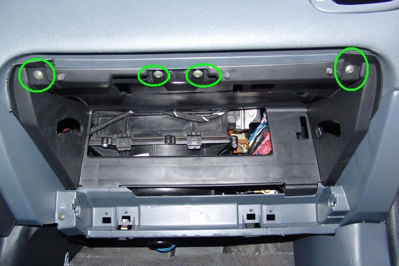 Эмулятор катализатора Nissan Almera 1.8 (2005)