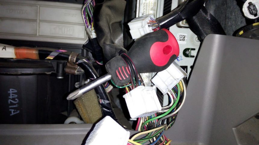 Эмулятор катализатора Toyota Camry 3.0 (2006) AFR